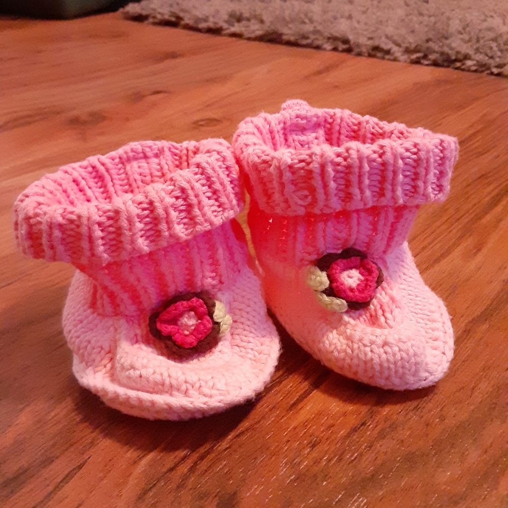 *FREE With Purchase* Baby Booties